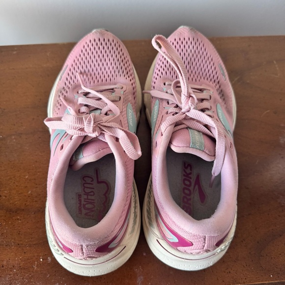 Women's Brooks Adrenaline GTS 23, Zephyr/Blue/Coconut, 5 B Medium US - Picture 5 of 9